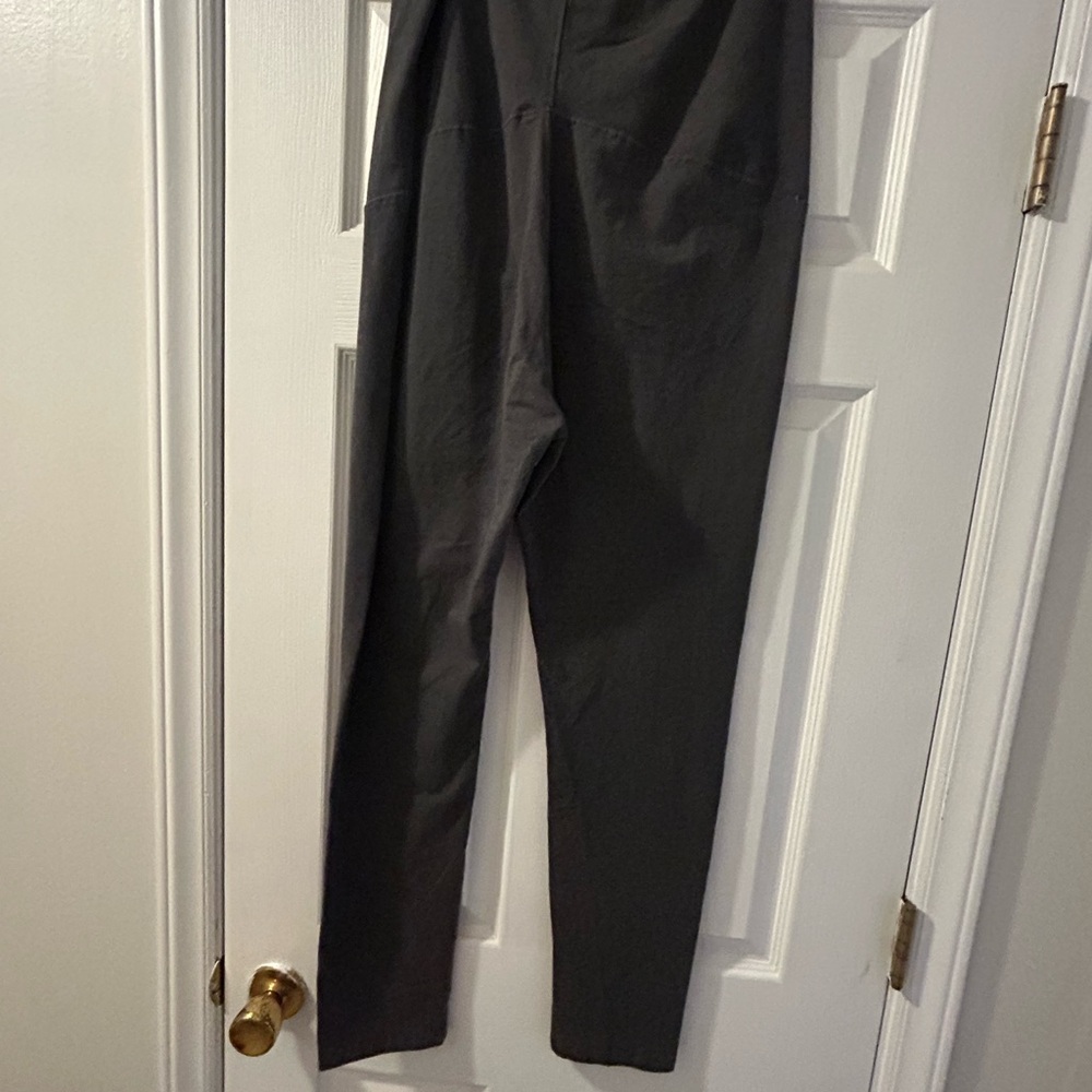 Maternity Leggings - Picture 2 of 3